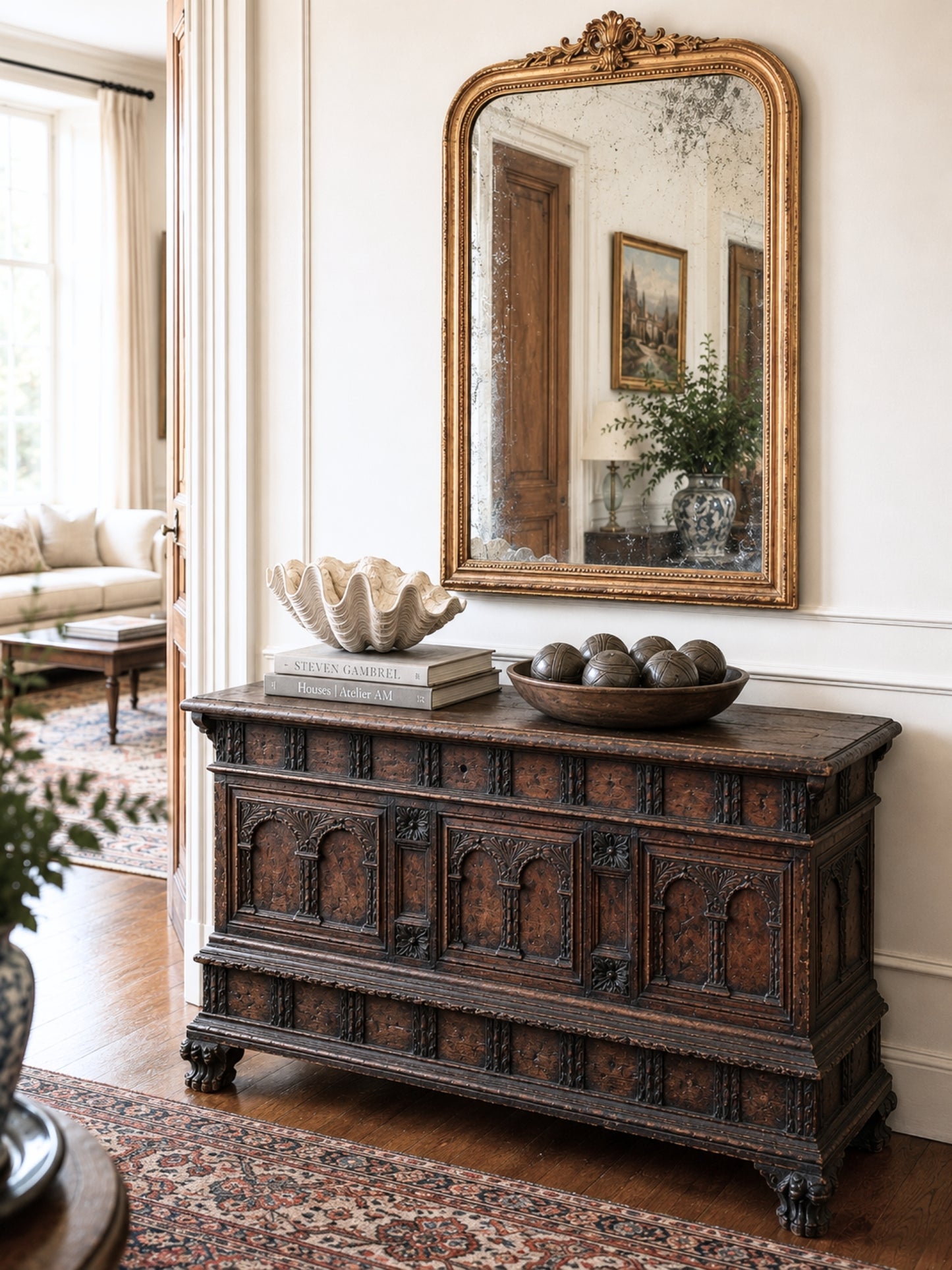 17th Century Provincial Oak Trunk
